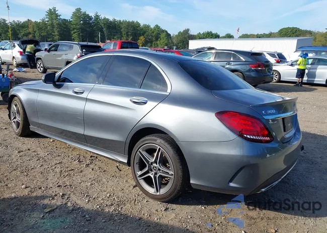 W1KWF8EB1MR651551: 43225607