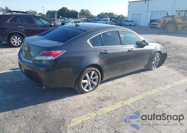 19UUA8F28DA010718: 43227148