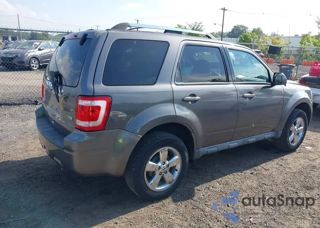 1FMCU9EG4AKA04940: 43227221