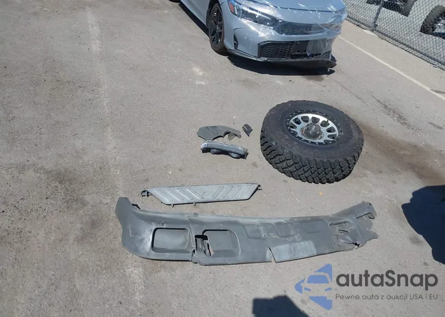 1GCHC29U93E351959: 43227243