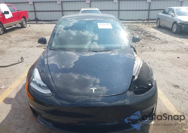 5YJ3E1EB6LF807739: 43226582