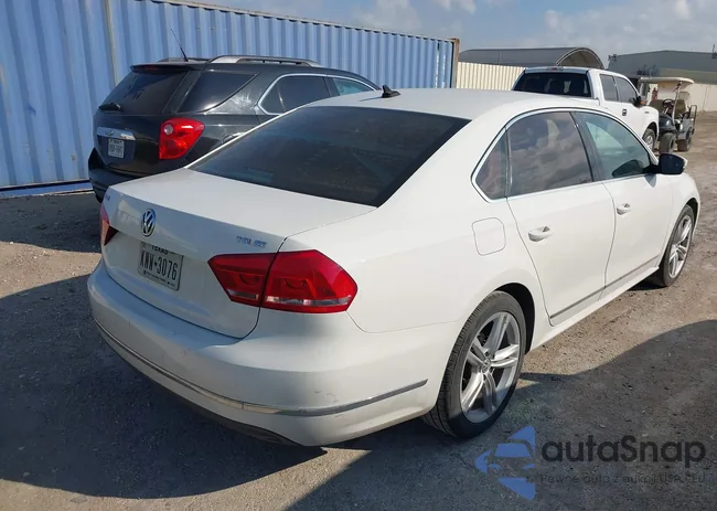 1VWBS7A33FC044471: 43226714