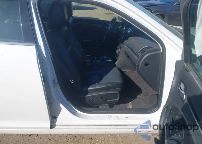 2C3CCARG2GH329318: 43227896