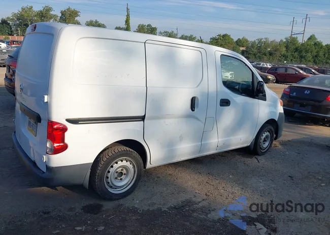 3N6CM0KN6EK696872: 43228158