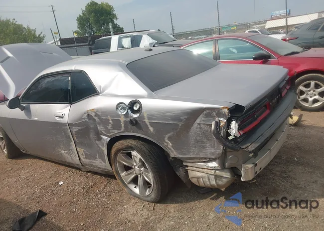 2C3CDZAGXGH352675: 43228253