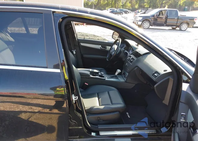 WDDGF81X68F049502: 43228402