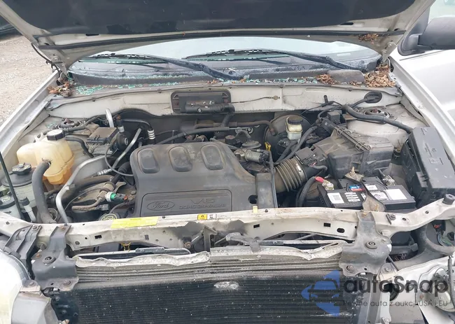 1FMCU93154KB37497: 43228445