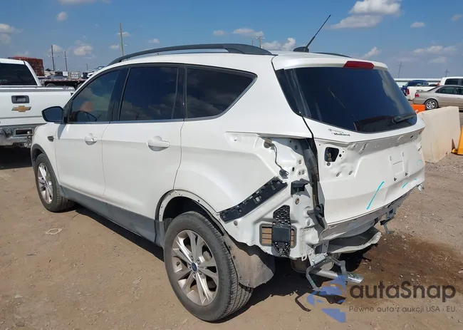 1FMCU0GD8HUA15162: 43228461