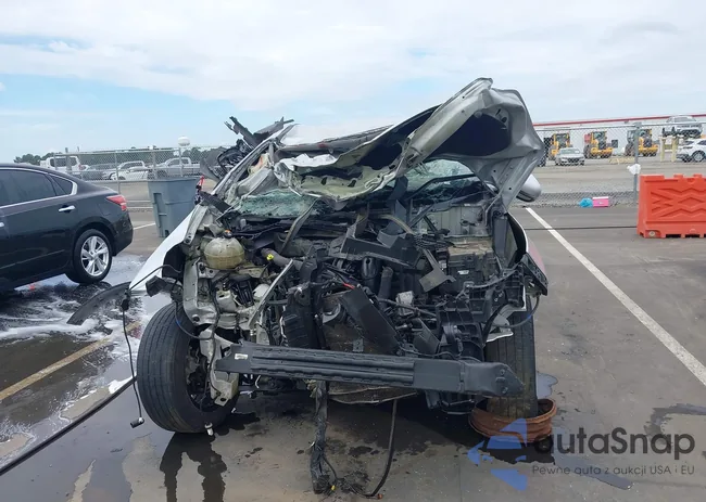 KNDPM3AC9M7848629: 43227672