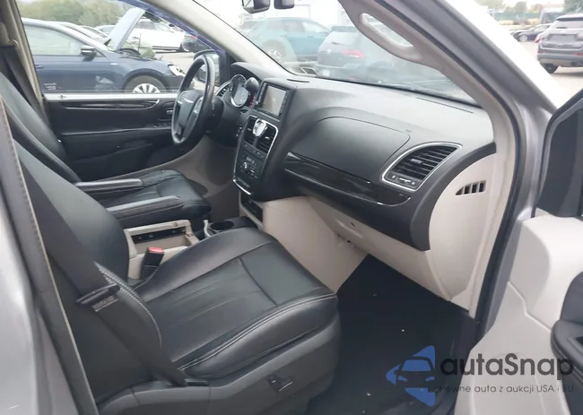 2C4RC1CG9DR681316: 43227748