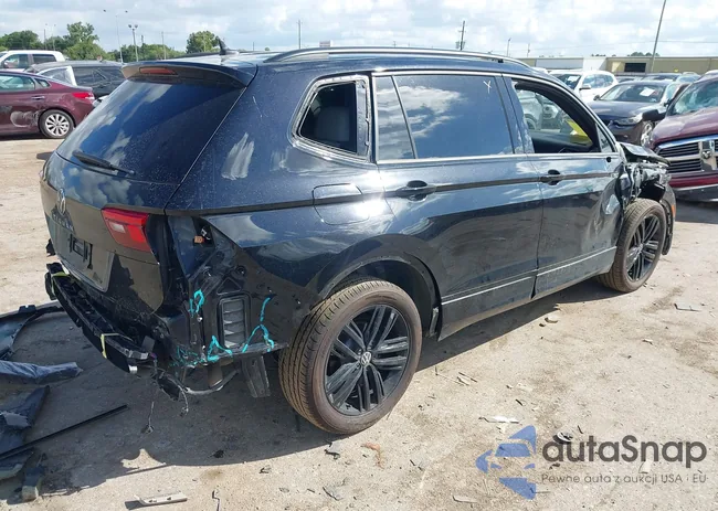 3VVCB7AX5NM023016: 43227851