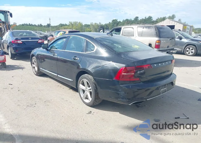 YV1A22ML6H1005914: 43228918