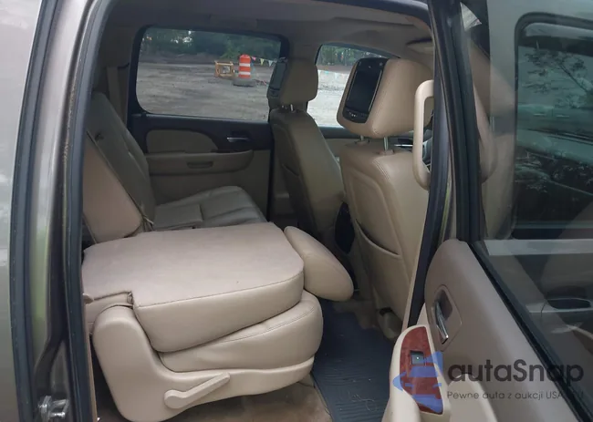 1GNSKJE78DR155581: 43228965