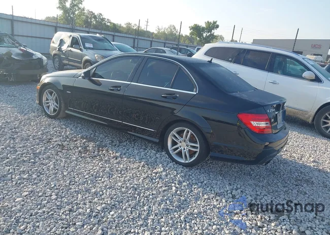 WDDGF4HB4CR212352: 43228979