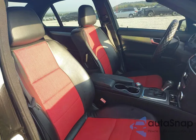 WDDGF4HB4CR212352: 43228979