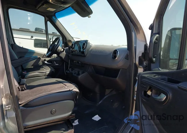 W1Y4EBVYXMT073745: 43229014