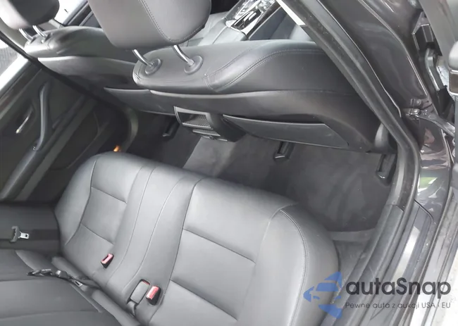 WBA5A5C51FD521136: 43229027