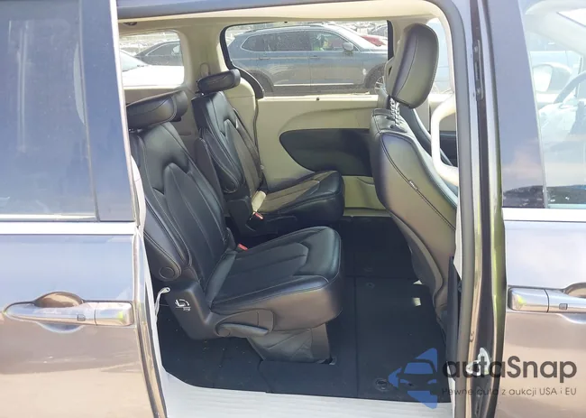 2C4RC1BG0PR546859: 43229048