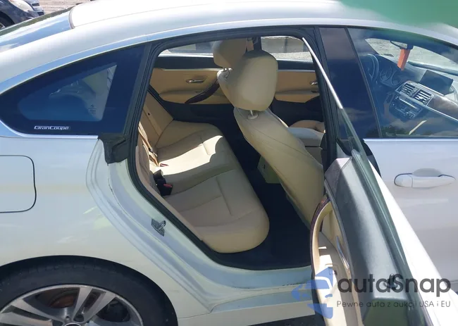 WBA4J3C58JBB97271: 43229062