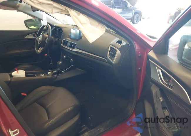 3MZBN1V37JM240399: 43229186