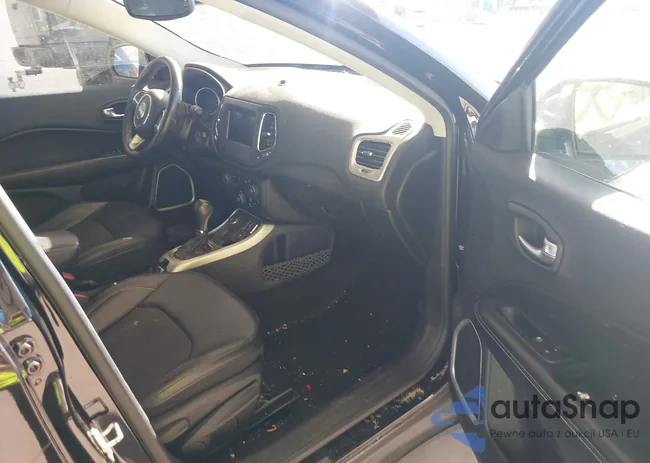 3C4NJDBB2KT650561: 43229356