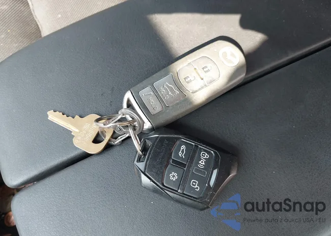 JM3TCBCY9G0126666: 43230009