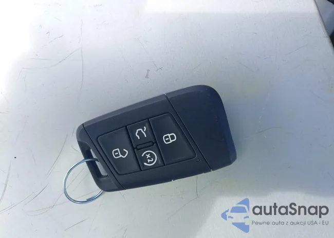 3VV8B7AX2PM140903: 43230208