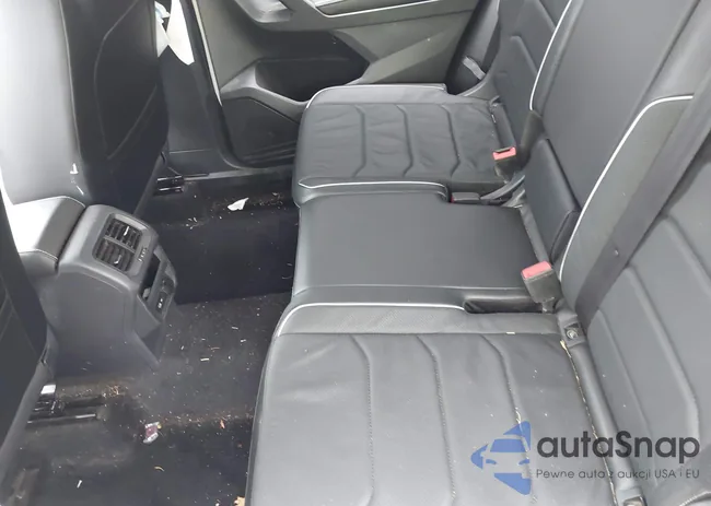 3VV4B7AX0NM037135: 43230458