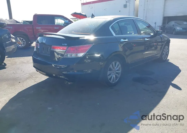 1HGCP3F83BA022435: 43229488