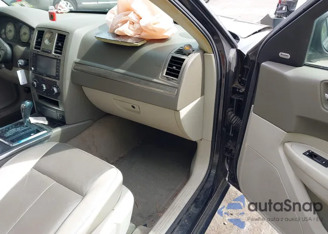 2C3LA53G98H238229: 43229598