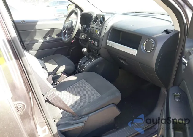 1C4NJDBB0HD101651: 43229607