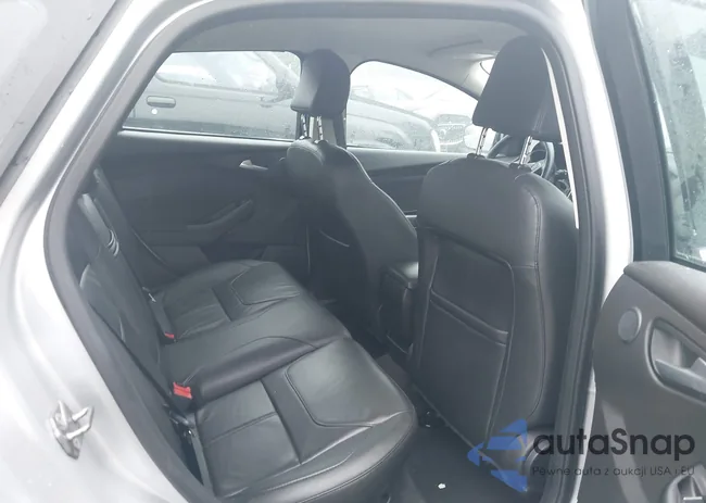 1FADP3N2XGL274880: 43231974