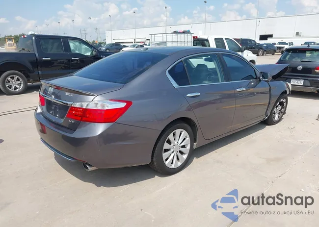 1HGCR3F84EA005657: 43232236