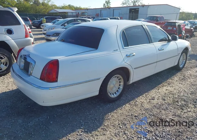 1LNHM81W41Y655754: 43232256