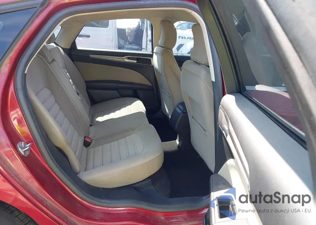 3FA6P0G70HR140916: 43231786