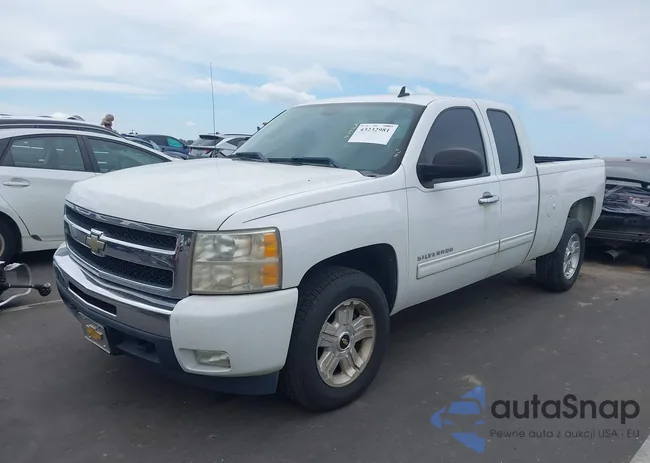 1GCRCSE05BZ106834: 43232981