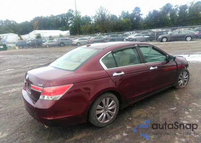 1HGCP3F80BA001686: 43233014