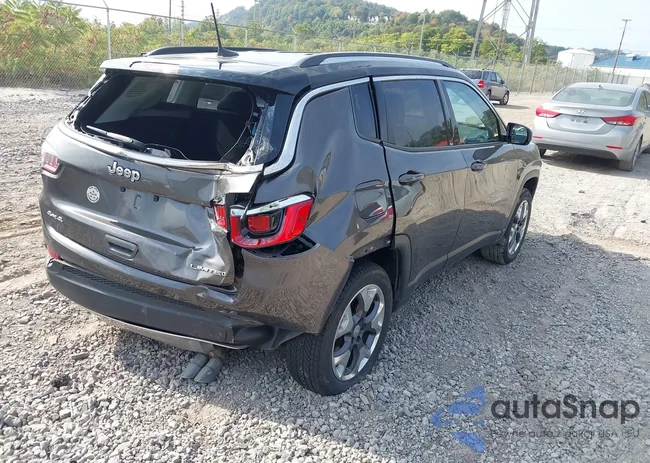 3C4NJDCB2LT166597: 43233077