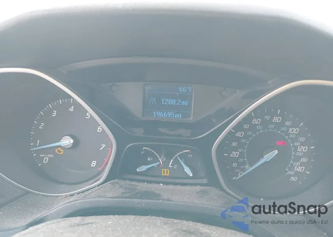 1FAHP3E28CL182453: 43233131