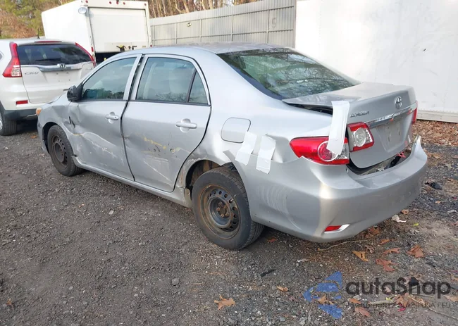 2T1BU4EE1DC984683: 43233140