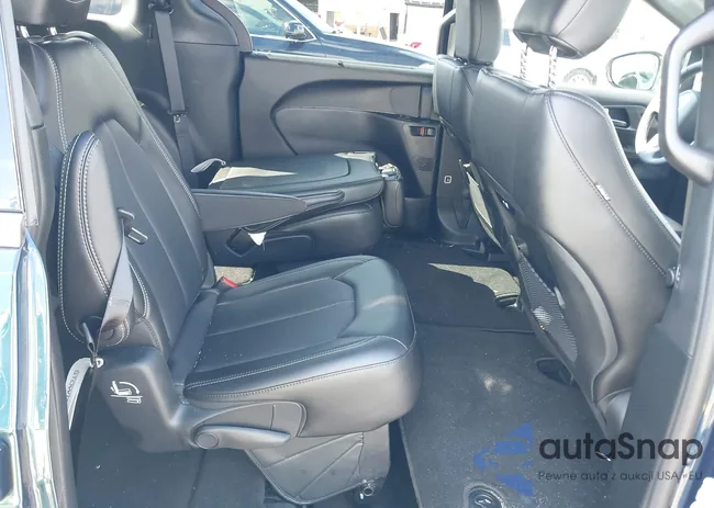 2C4RC1BG9SR578802: 43233373