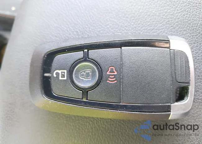 MAJ6P1CLXJC174763: 43233375