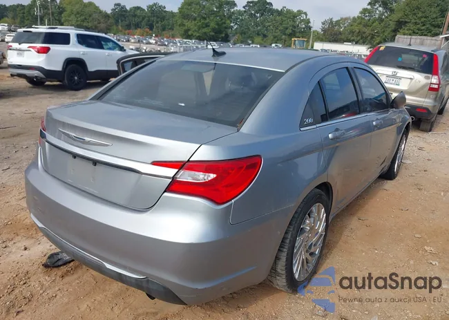 1C3CCBAB7EN140741: 43232544