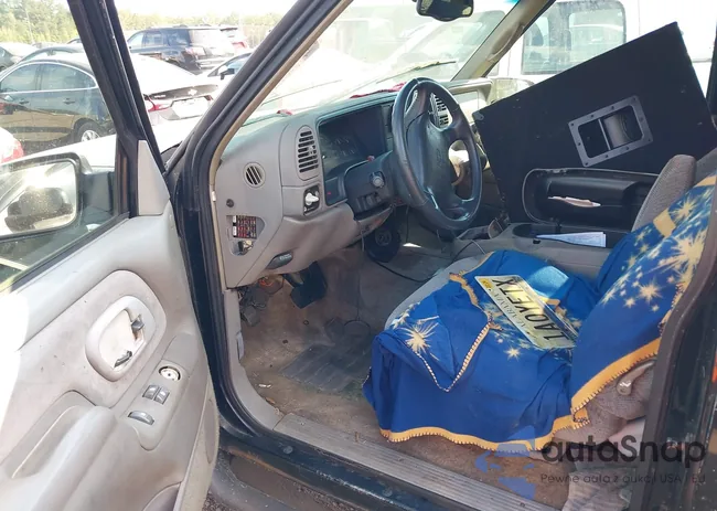 3GNEK18R4VG124274: 43232656