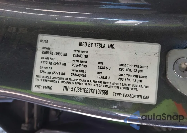 5YJ3E1EB2KF192668: 43232793