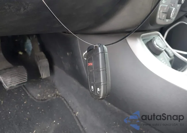 3C4NJDAB5JT256830: 43233948