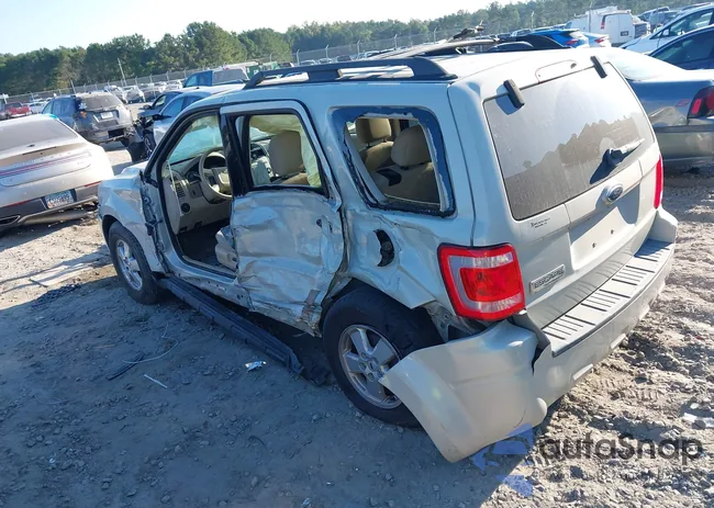 1FMCU03Z38KE74208: 43233504