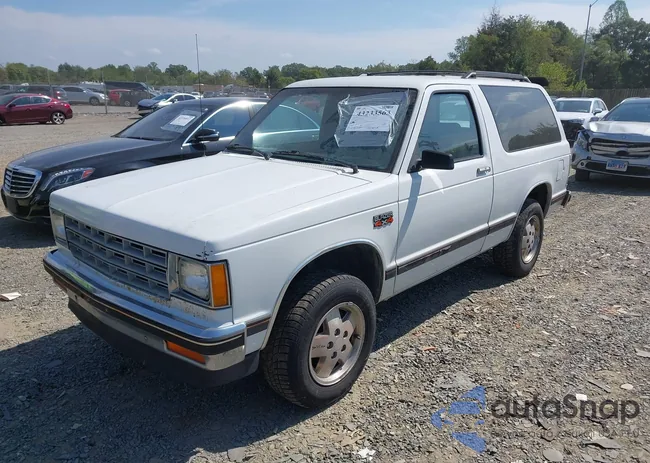 1GNCT18R2H0125310: 43233563