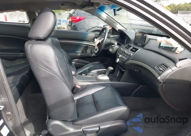 1HGCS1B86BA005590: 43233668