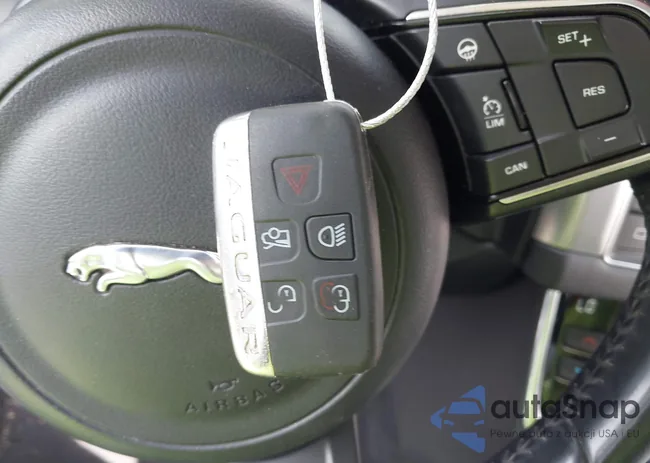 SAJBJ4BV3HCY40226: 43235064